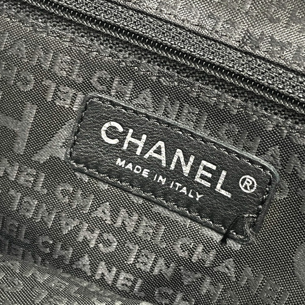 CHANEL Gray Shoulder Bag - Picture 11 of 12